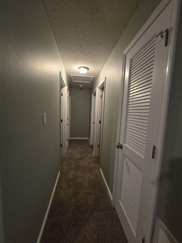 337 Bumpus Mill Rd, Oak Grove, KY 42262