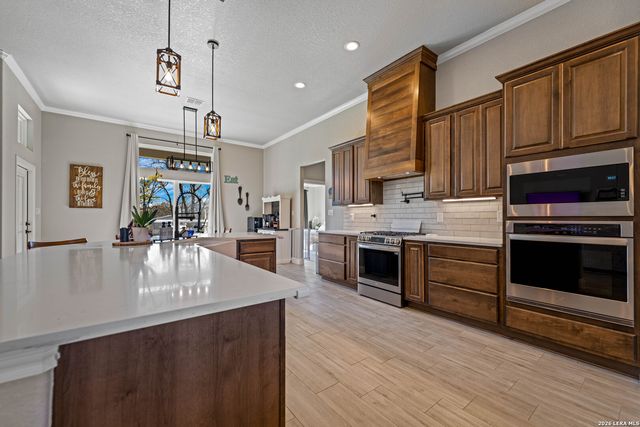 124 N Tranquility, La Vernia, TX 78121