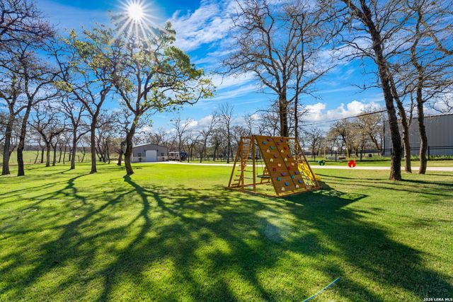 124 N Tranquility, La Vernia, TX 78121