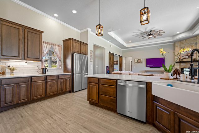 124 N Tranquility, La Vernia, TX 78121