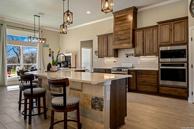 124 N Tranquility, La Vernia, TX 78121