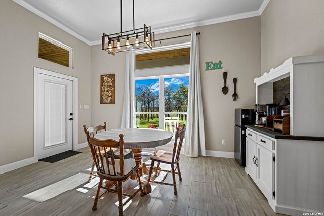 124 N Tranquility, La Vernia, TX 78121