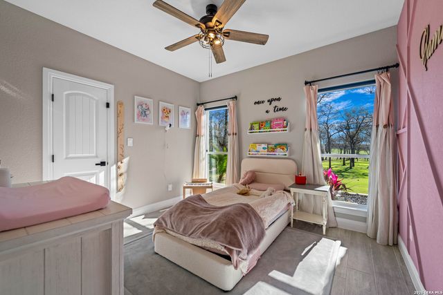 124 N Tranquility, La Vernia, TX 78121