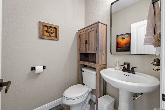 124 N Tranquility, La Vernia, TX 78121