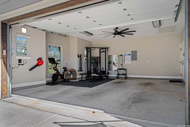 124 N Tranquility, La Vernia, TX 78121