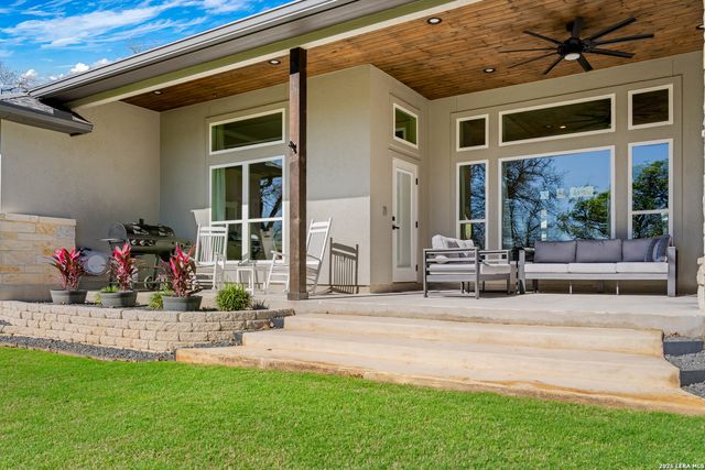 124 N Tranquility, La Vernia, TX 78121