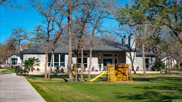 124 N Tranquility, La Vernia, TX 78121