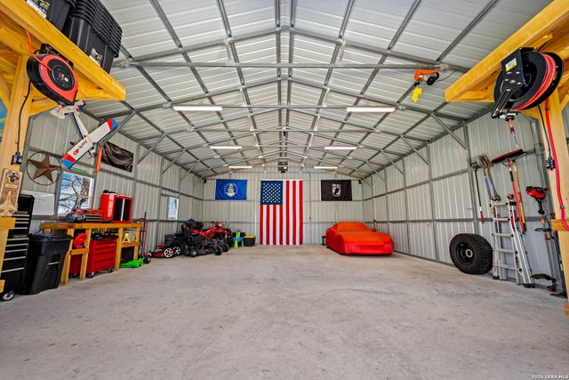 124 N Tranquility, La Vernia, TX 78121