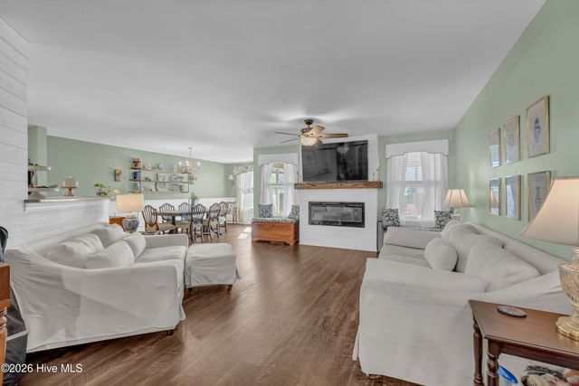 7104 Cameron Trace Drive, Wilmington, NC 28411