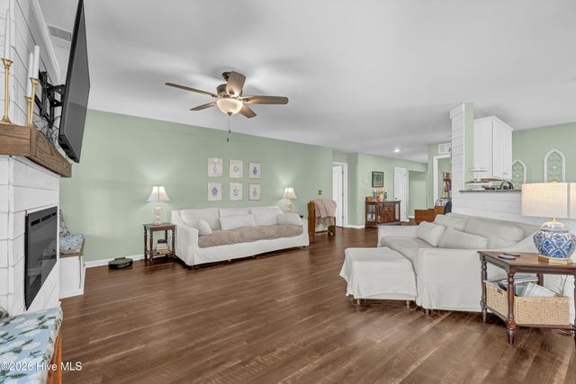 7104 Cameron Trace Drive, Wilmington, NC 28411