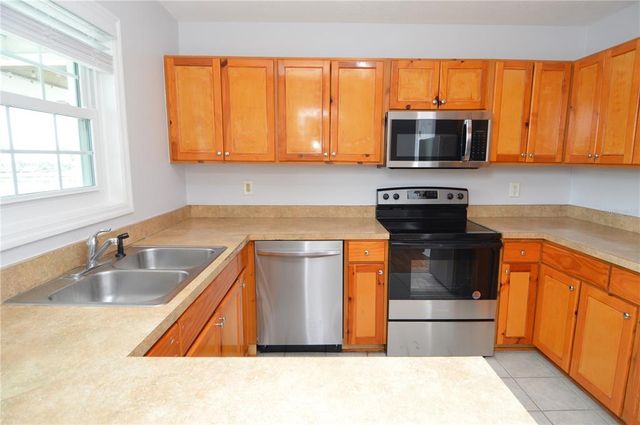 166 POMPANO DRIVE SE C, St Petersburg, FL 33705