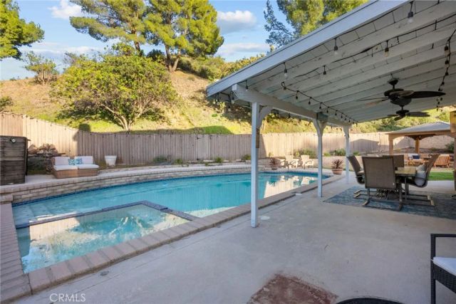 27466 Annette Jo, Saugus, CA 91350