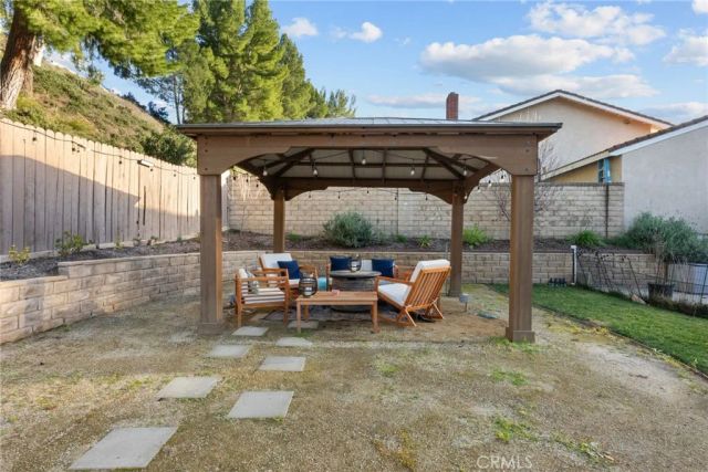 27466 Annette Jo, Saugus, CA 91350