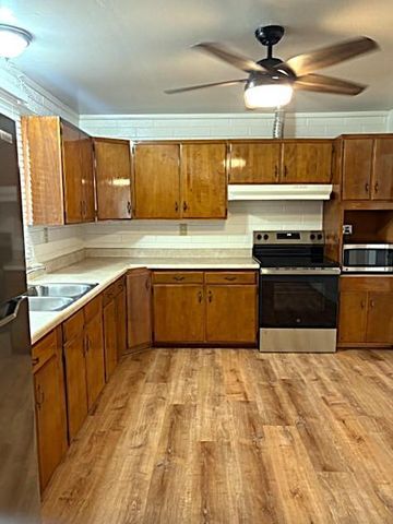 11429 N 83rd Avenue 2, Peoria, AZ 85345