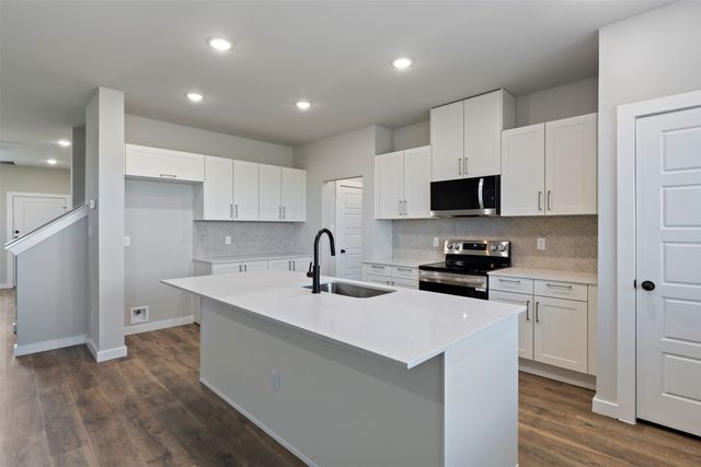 4060 LeCroy Court, Midlothian, TX 76065