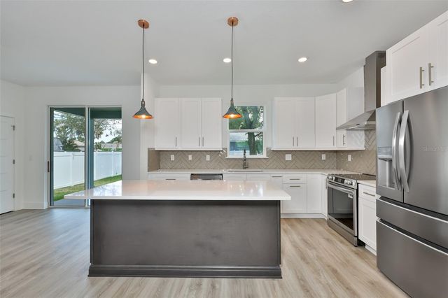 4171 56TH AVENUE N, St Petersburg, FL 33714