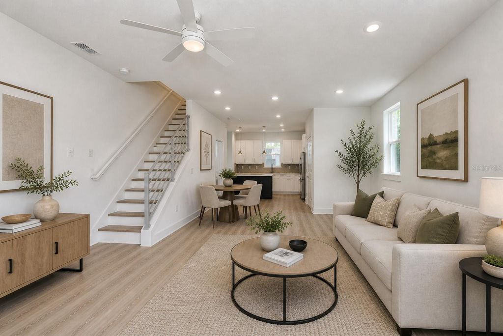 Image 2 of property listing at 4171 56TH AVENUE N, St Petersburg, FL 33714