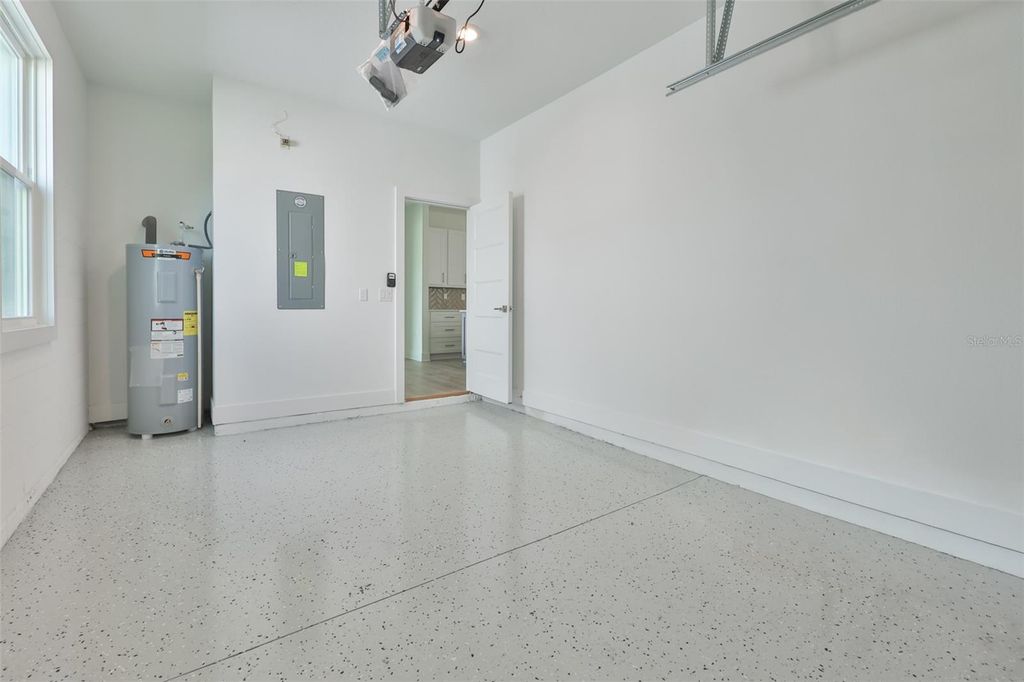 Image 21 of property listing at 4171 56TH AVENUE N, St Petersburg, FL 33714
