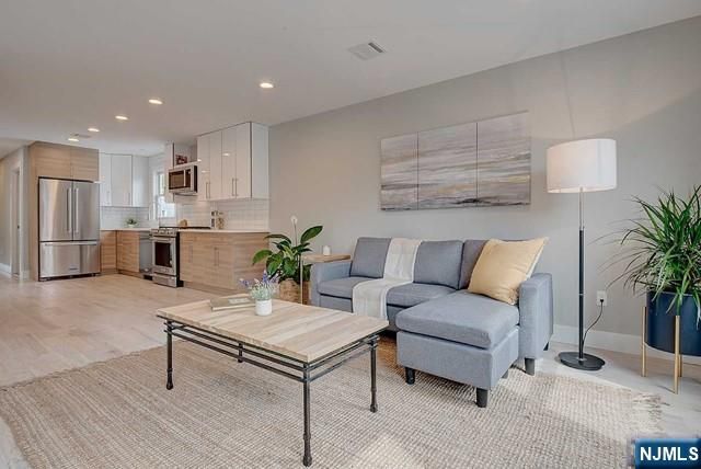 81 Mission Street, Montclair, NJ 07042