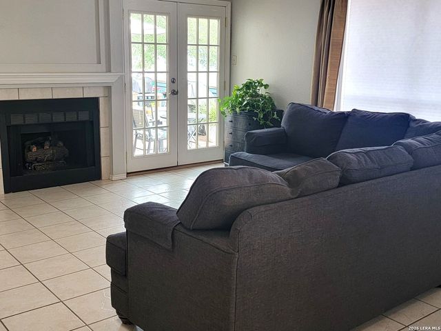 15035 MISS ELLIE DR, San Antonio, TX 78247