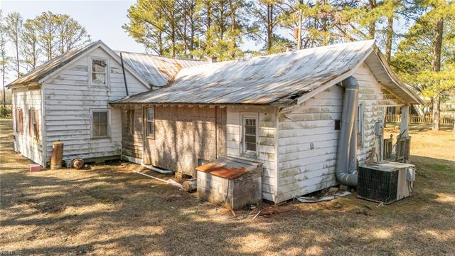 1376 Shipps Cabin RD, Virginia Beach, VA 23457