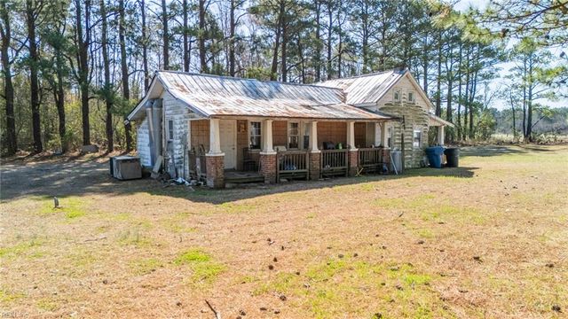 1376 Shipps Cabin RD, Virginia Beach, VA 23457