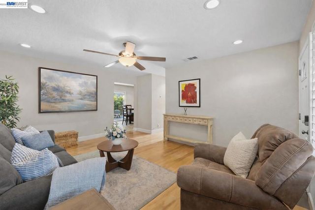 5706 Willkie Pl, Fremont, CA 94538