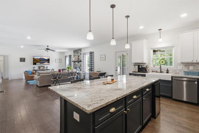 605 Lovell Road, Temple, GA 30179