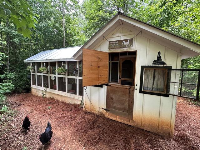 605 Lovell Road, Temple, GA 30179