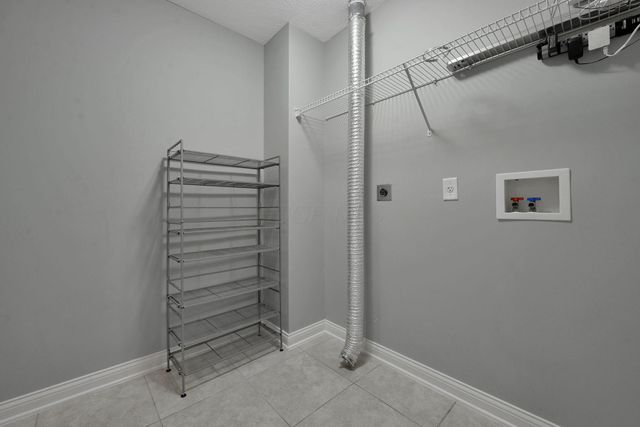 3963 Dinon Drive, Columbus, OH 43221