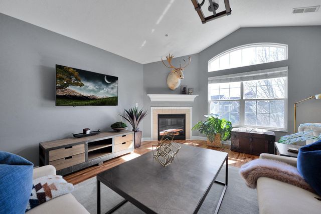 3963 Dinon Drive, Columbus, OH 43221