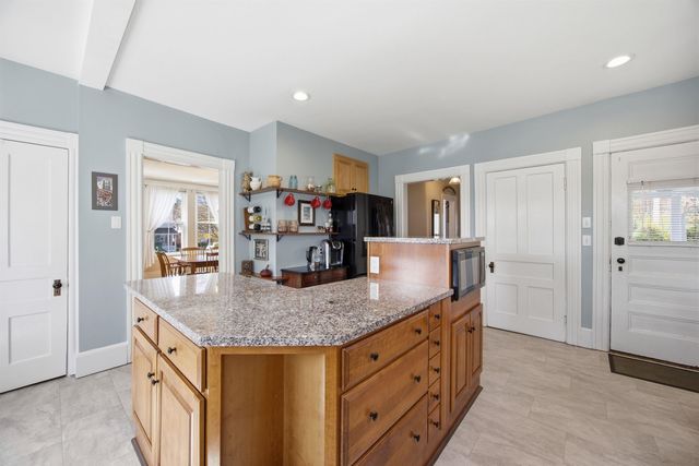 285 Pleasant Street, Concord, NH 03301