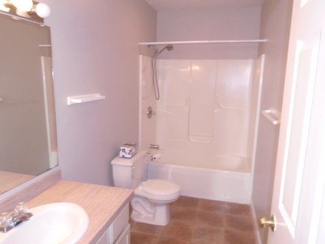 50 Bjorklund Ave, Worcester, MA 01605