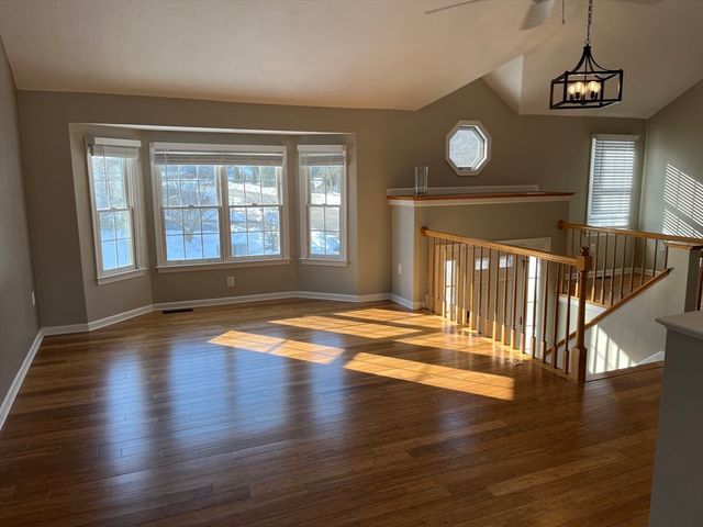 50 Bjorklund Ave, Worcester, MA 01605