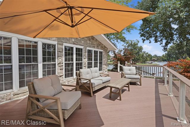 3500 Raftwood Drive, Commerce Twp, MI 48382