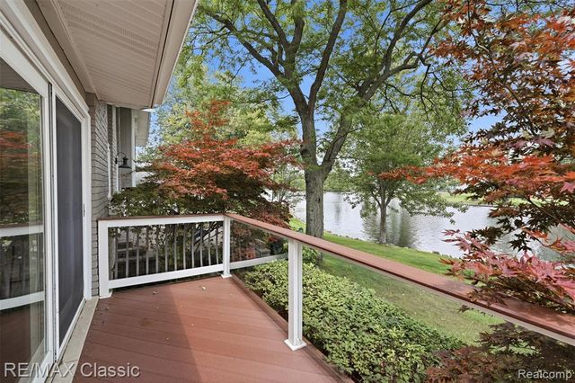 3500 Raftwood Drive, Commerce Twp, MI 48382