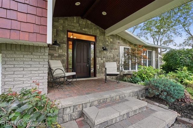 3500 Raftwood Drive, Commerce Twp, MI 48382