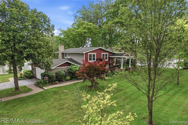 3500 Raftwood Drive, Commerce Twp, MI 48382