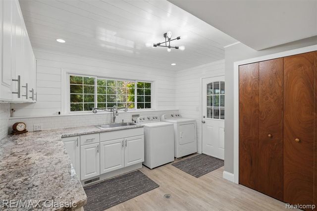 3500 Raftwood Drive, Commerce Twp, MI 48382