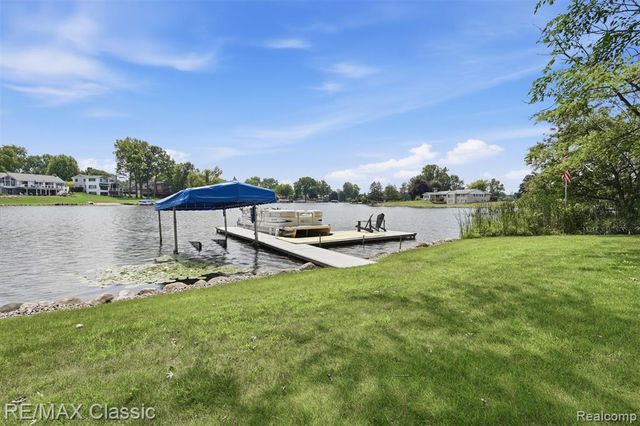 3500 Raftwood Drive, Commerce Twp, MI 48382