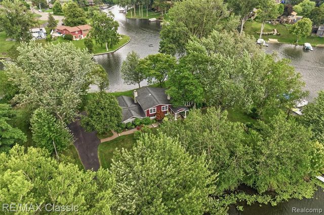 3500 Raftwood Drive, Commerce Twp, MI 48382