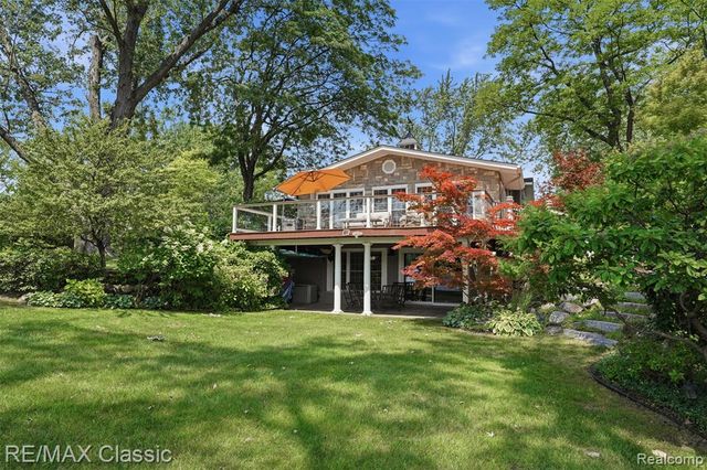 3500 Raftwood Drive, Commerce Twp, MI 48382