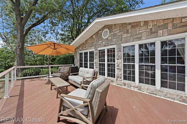 3500 Raftwood Drive, Commerce Twp, MI 48382