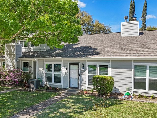 64 Hideaway Drive, Friendswood, TX 77546