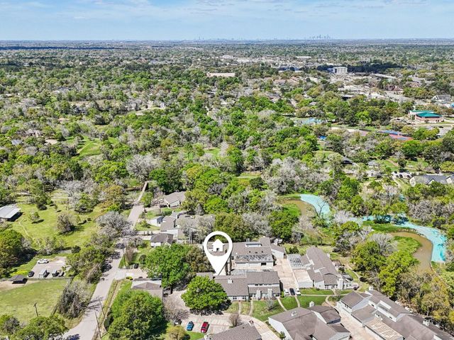 64 Hideaway Drive, Friendswood, TX 77546