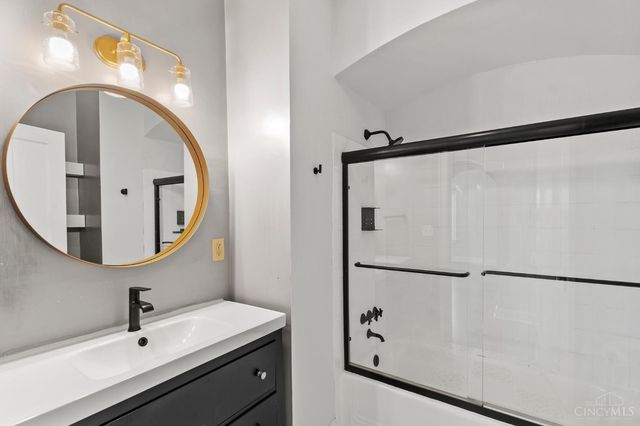 8028 Beech Avenue, Deer Park, OH 45236