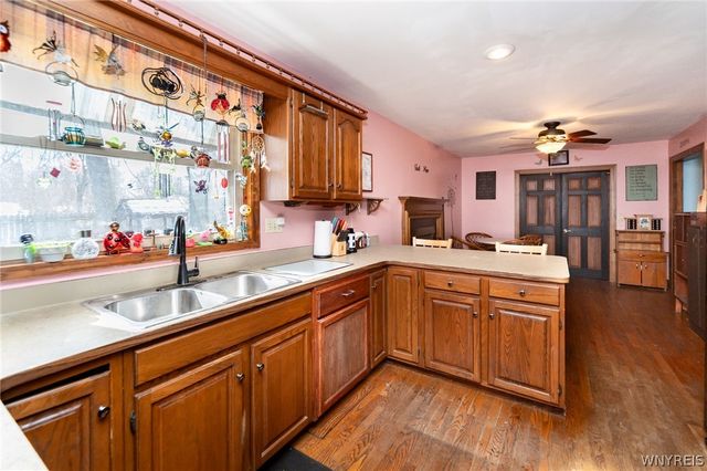 9244 Robbins Road, Leroy, NY 14482