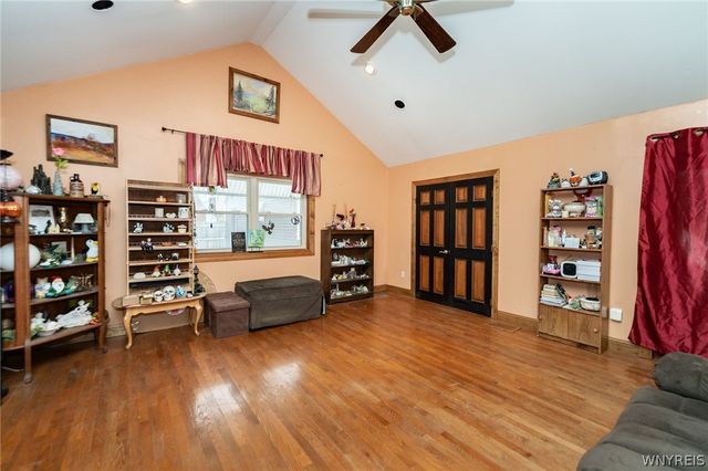 9244 Robbins Road, Leroy, NY 14482