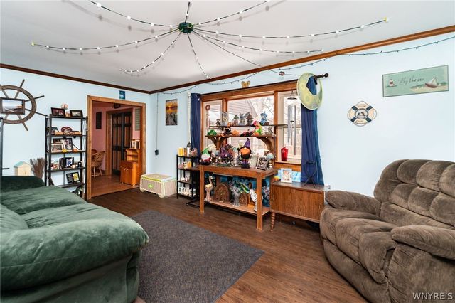 9244 Robbins Road, Leroy, NY 14482