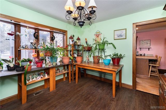 9244 Robbins Road, Leroy, NY 14482